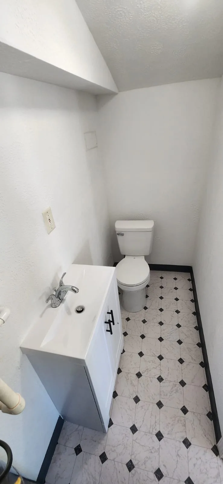 Finish plumbing installation 04