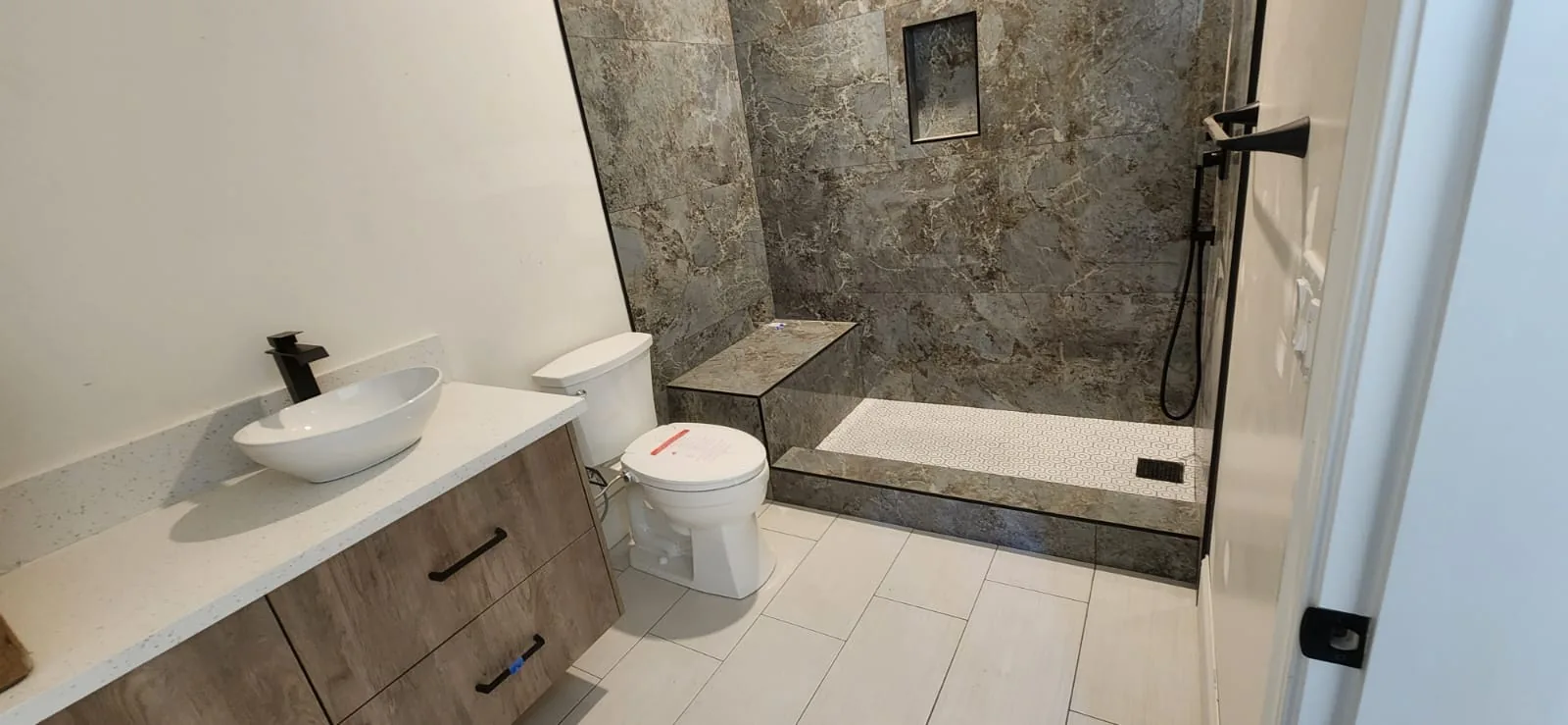 Finish plumbing installation 06